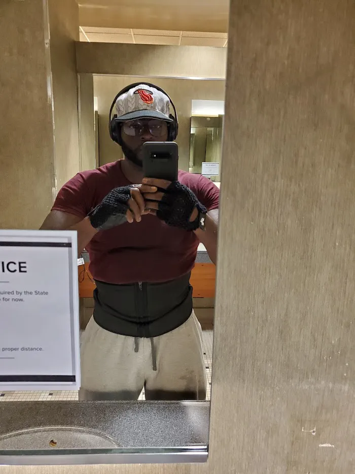 LA Fitness 6