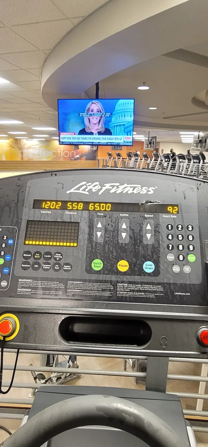 LA Fitness 8