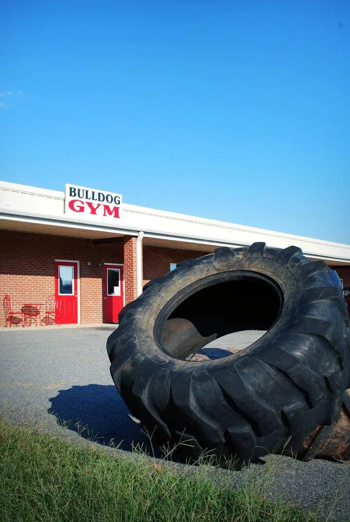 Bulldog Gym 24/7 Fitness 4