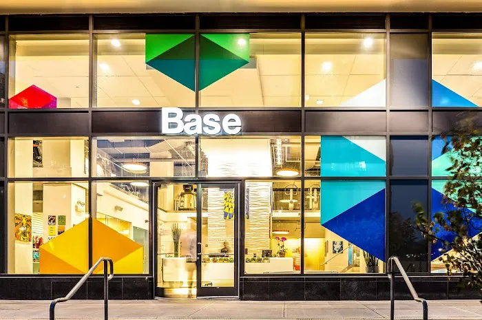 Base 4