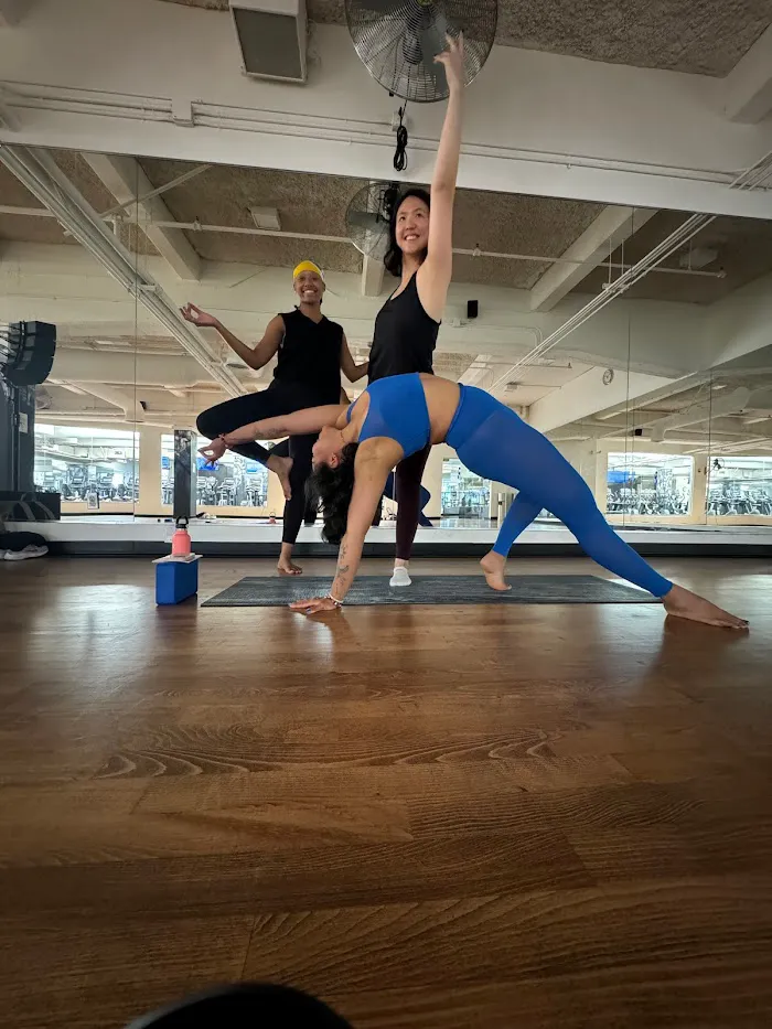 Live Fit Gym • Hayes Valley 6