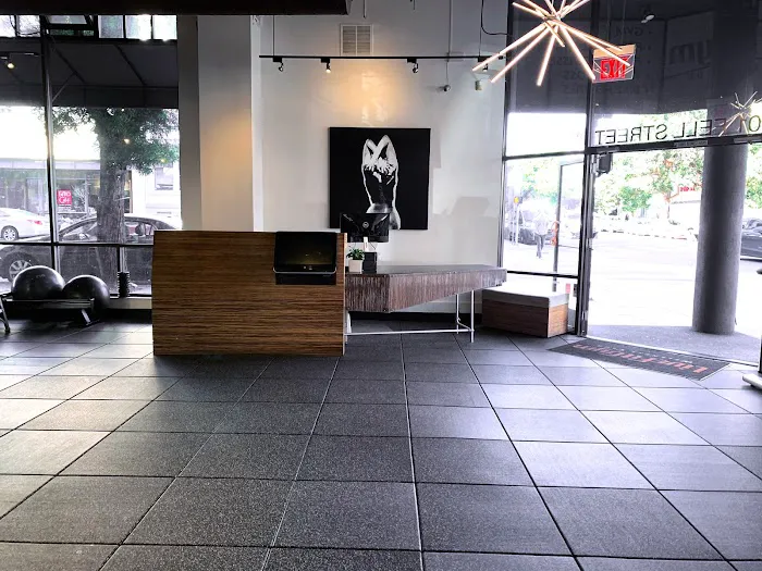 Live Fit Gym • Hayes Valley 5