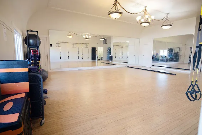 Live Fit Gym • Inner Richmond 9