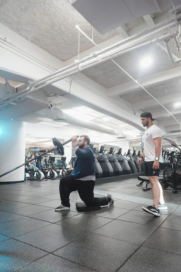 Live Fit Gym • Castro 2