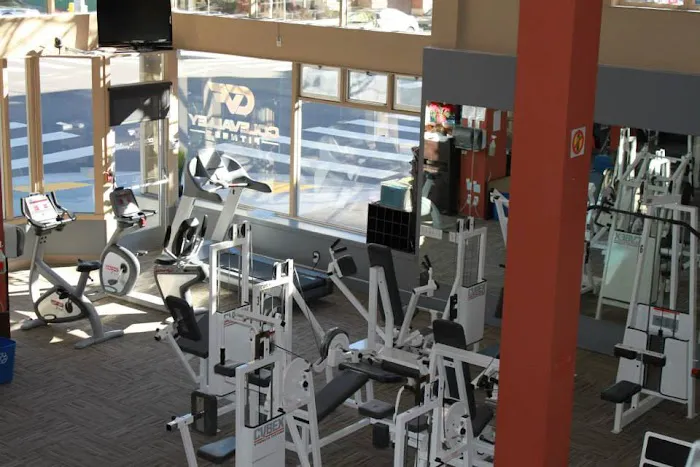 Live Fit Gym • Cole Valley 4