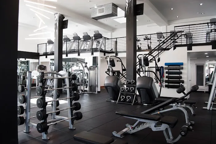 Live Fit Gym • Cole Valley 7