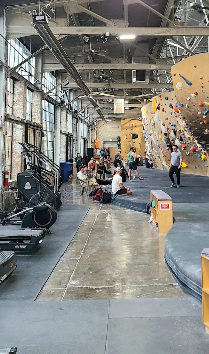 The Front Climbing Club 9