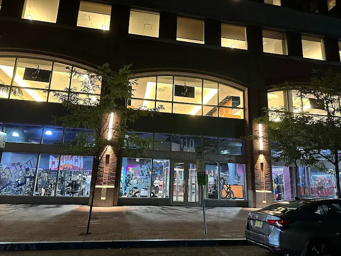 Crunch Fitness - Hoboken 2
