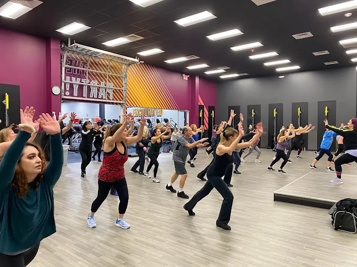 Crunch Fitness - East Brunswick 6