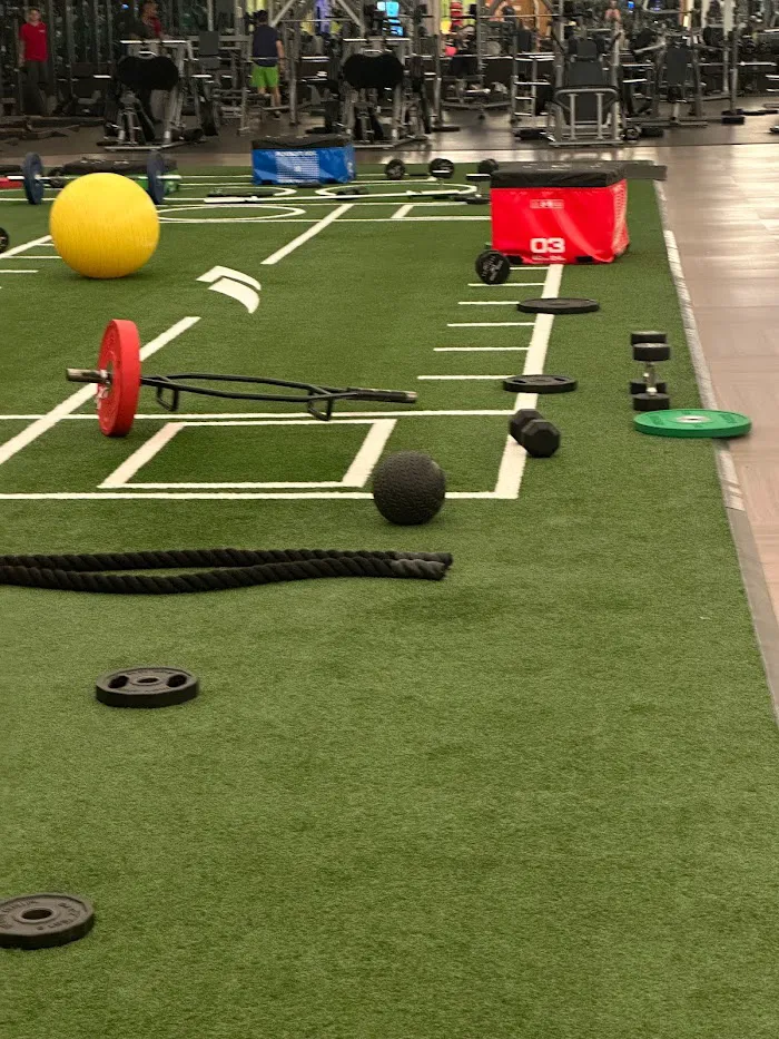 LA Fitness 8