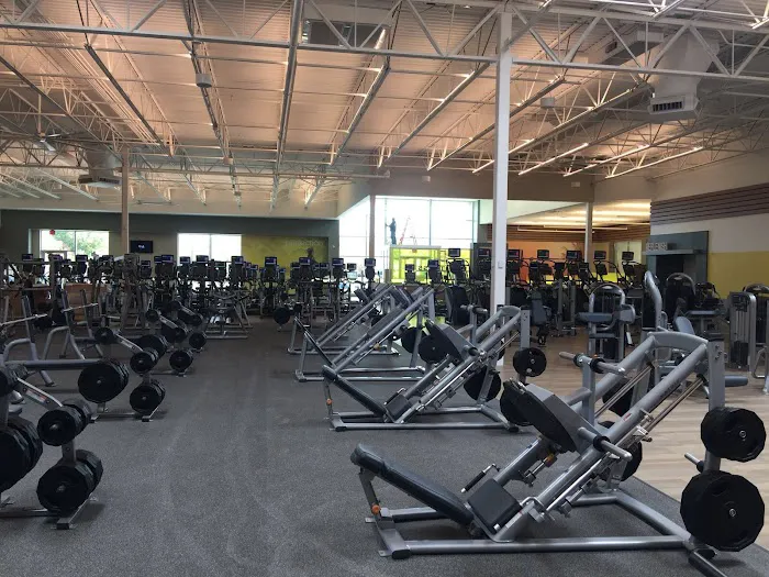 LA Fitness 4