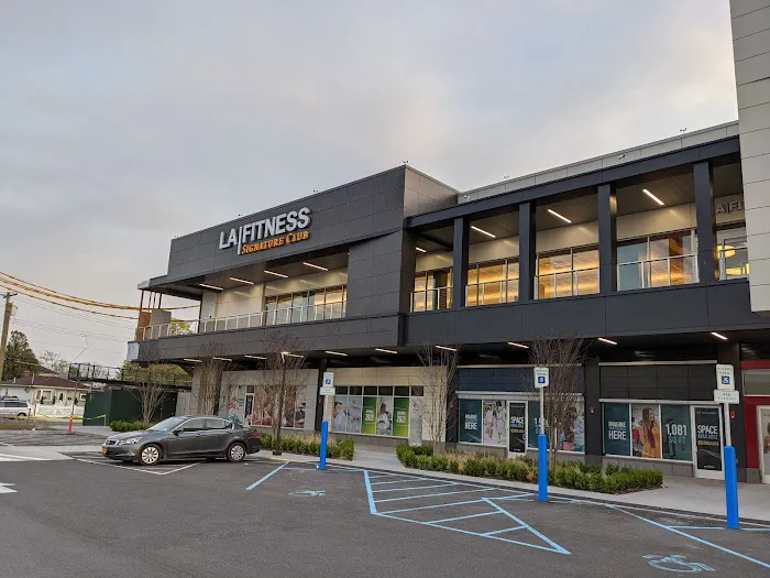 LA Fitness 9