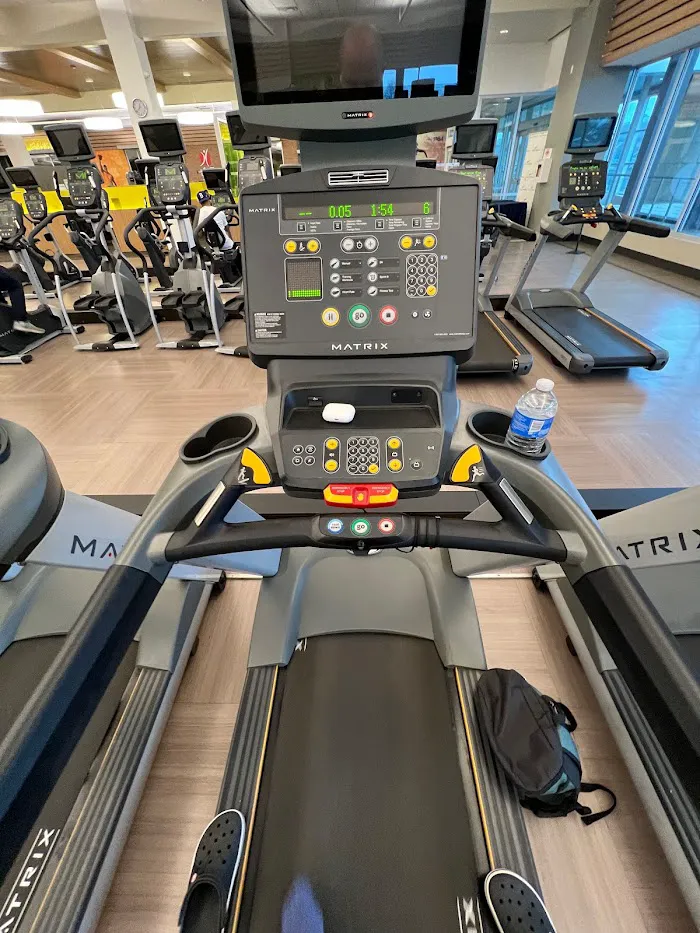 LA Fitness 8