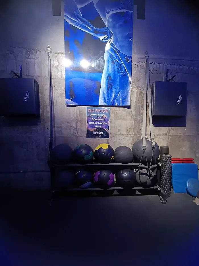 Mid City Gym & Tanning 8