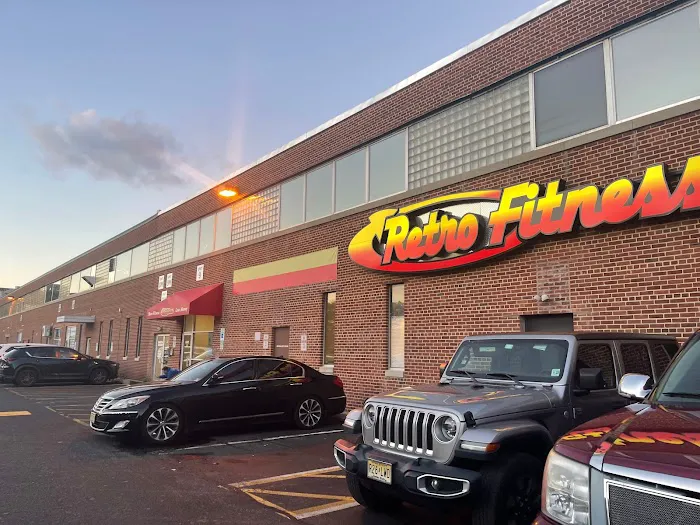 Retro Fitness 7
