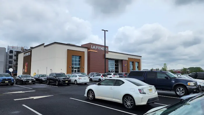 LA Fitness 4