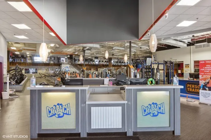 Crunch Fitness - Garwood 2