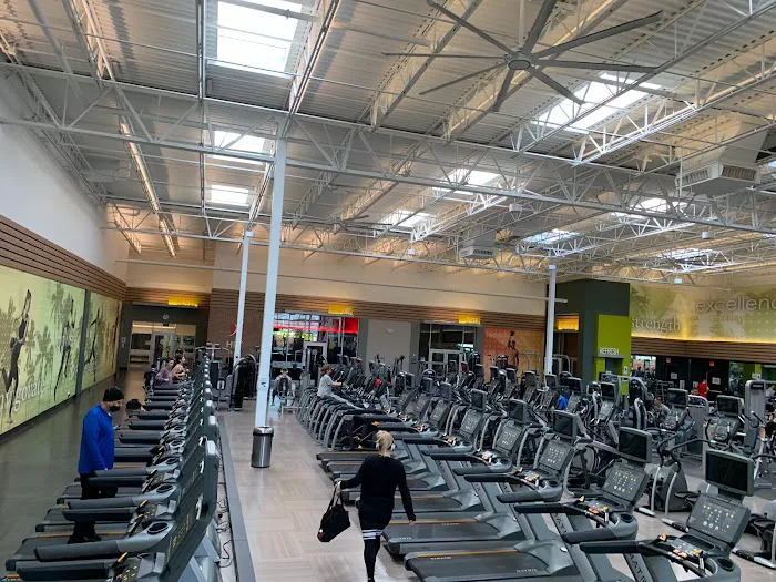 LA Fitness 8