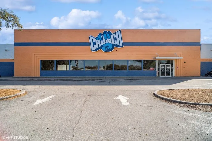 Crunch Fitness - West Cobb 4