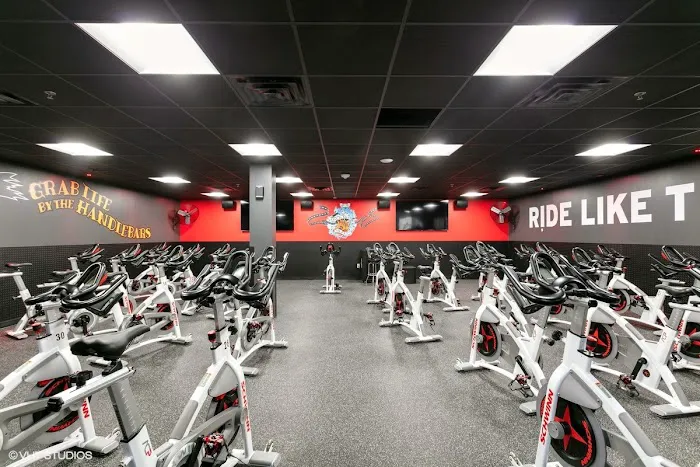 Crunch Fitness - West Cobb 7