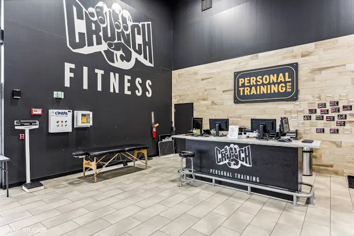 Crunch Fitness - Acworth 6