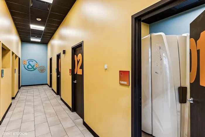 Crunch Fitness - Acworth 3