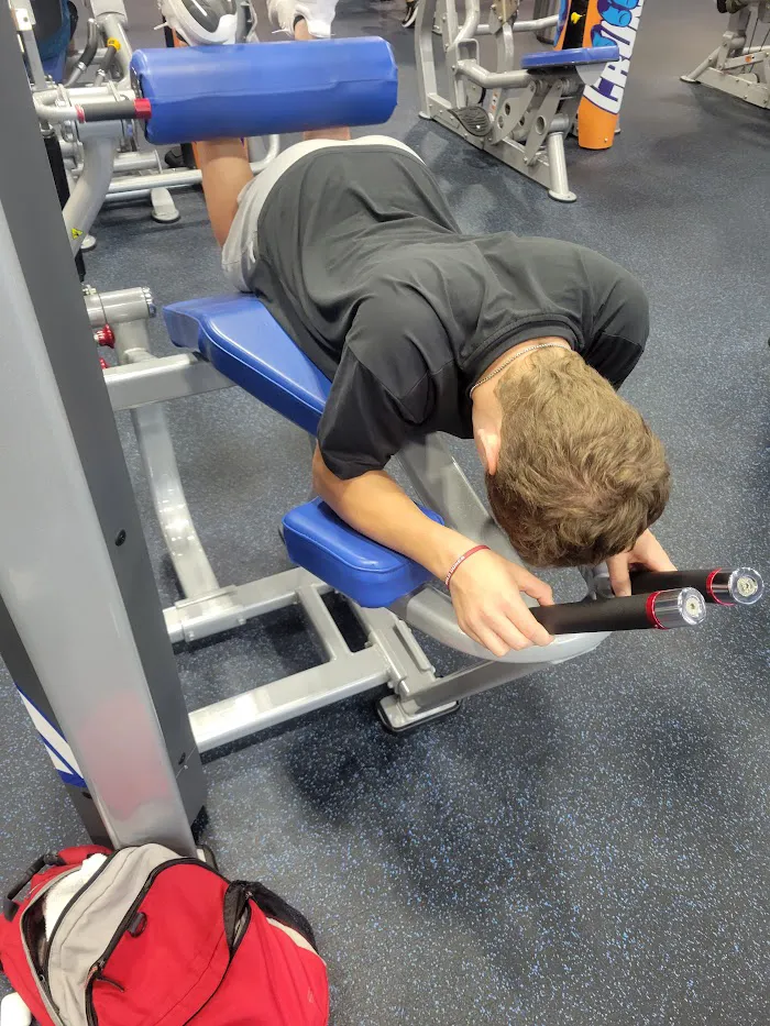 Crunch Fitness - Acworth 9