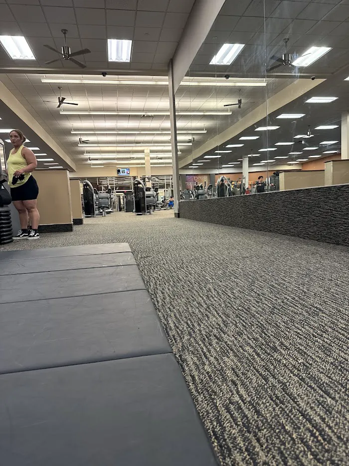 LA Fitness 8