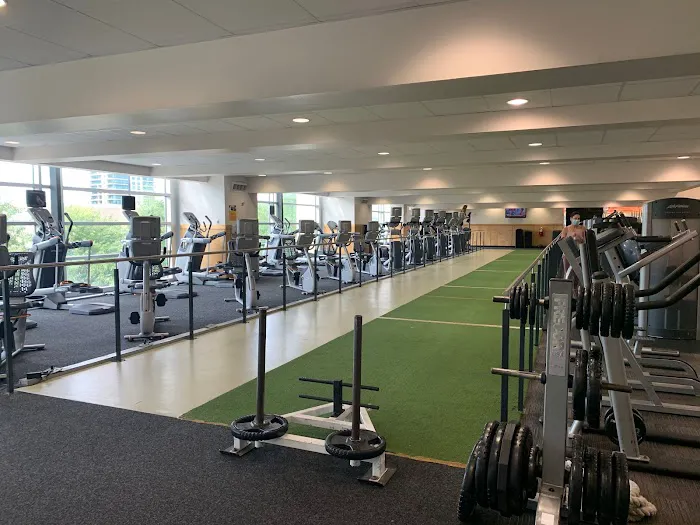 LA Fitness 8