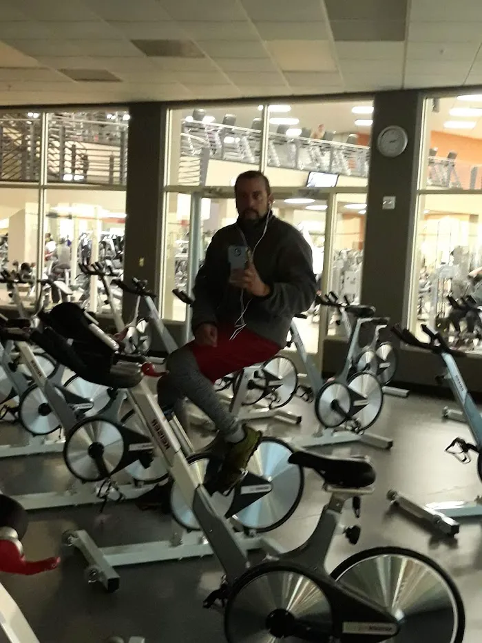 LA Fitness 0