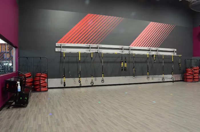 Crunch Fitness - Snellville 4