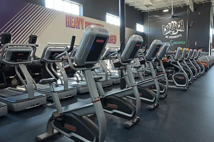 Crunch Fitness - Snellville 2