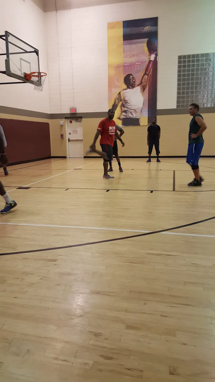 LA Fitness 10