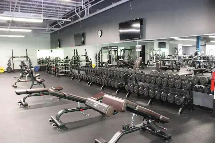 O2 Fitness Raleigh - Falls of Neuse 3