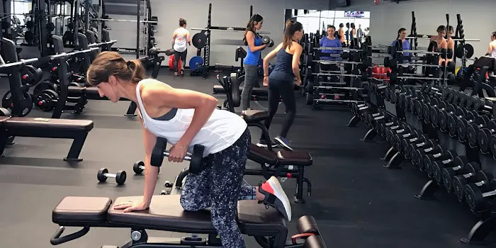 O2 Fitness Raleigh - Falls of Neuse 4