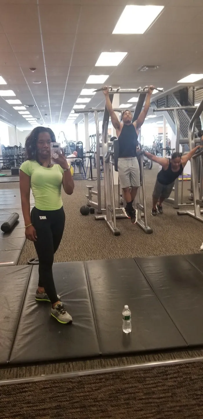 LA Fitness 8