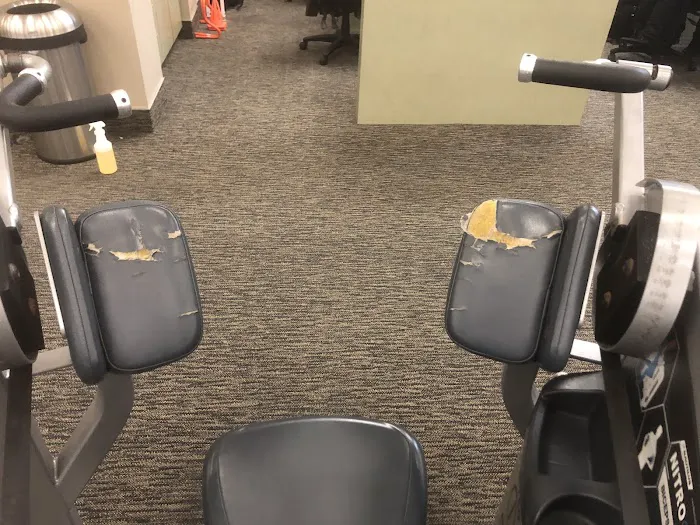 LA Fitness 0