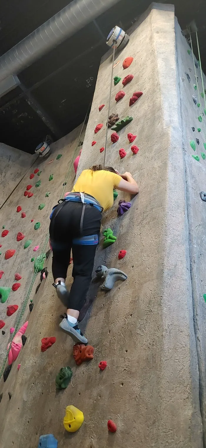 Rock Spot Climbing: Lincoln, RI 6