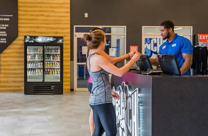Crunch Fitness - Kissimmee 5