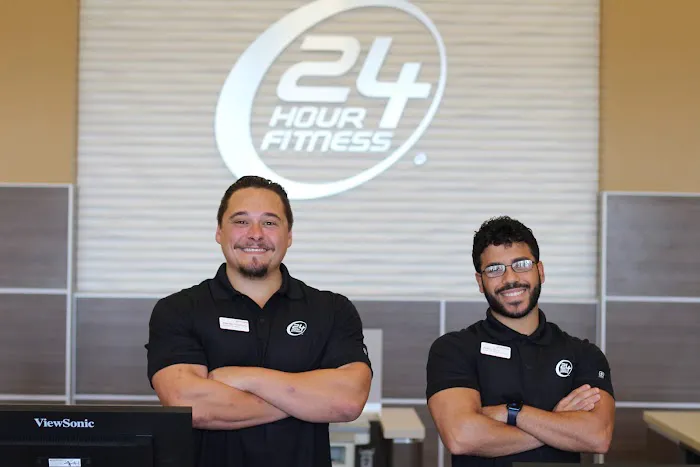 24 Hour Fitness 0