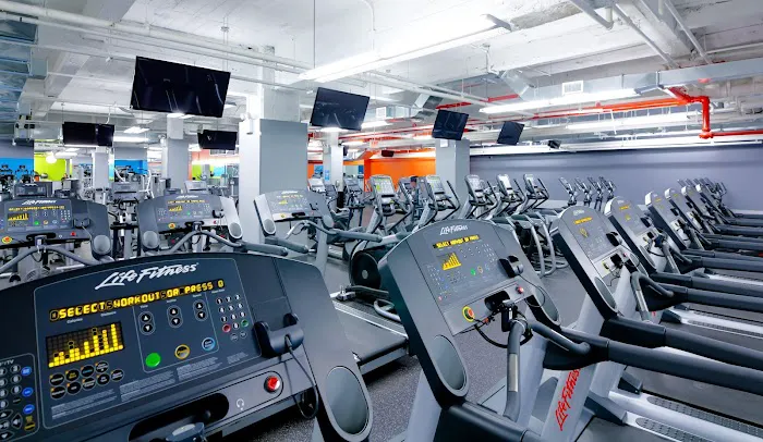 Blink Fitness Bryant Park 0