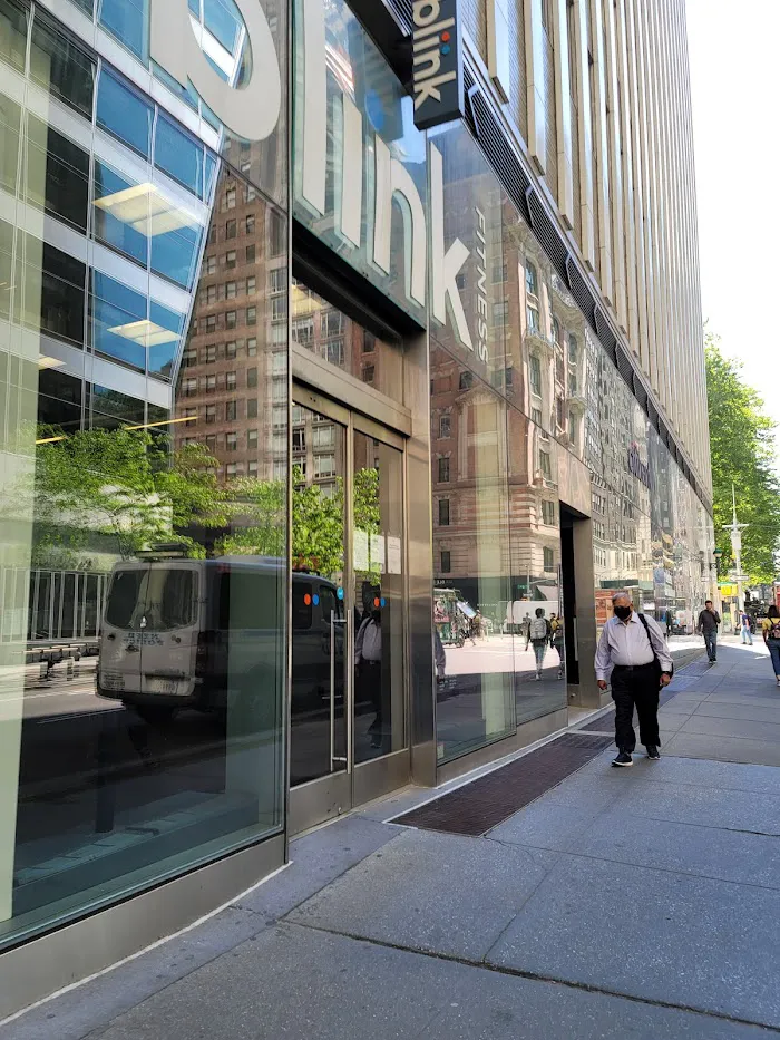Blink Fitness Bryant Park 6