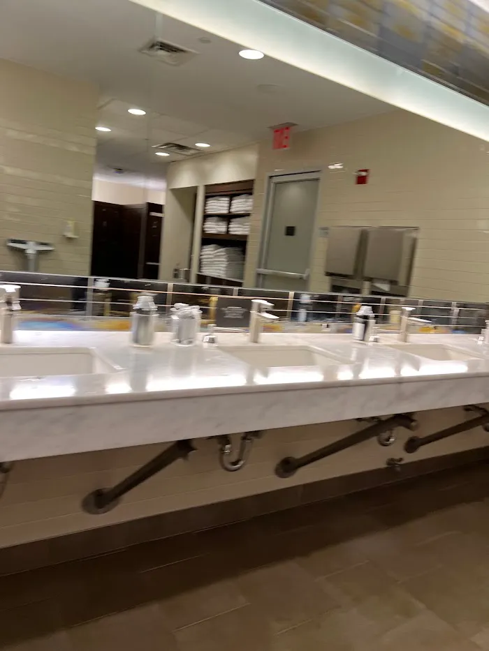 Equinox Brooklyn Heights 9
