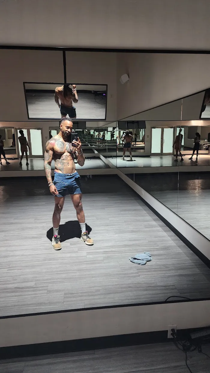The Compound Lifting Club 0