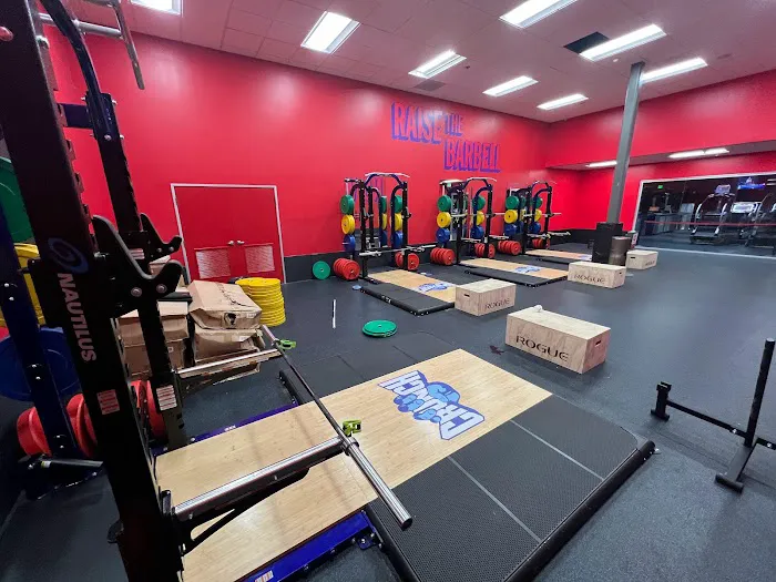 Crunch Fitness - Carmel Valley 3