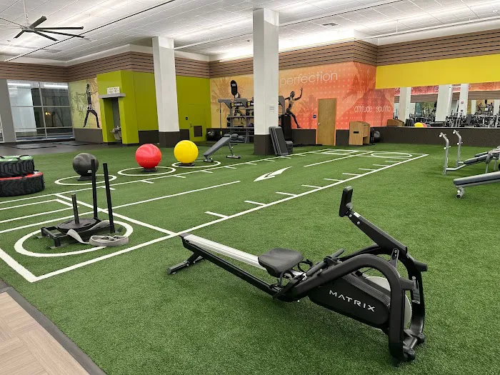 LA Fitness 0