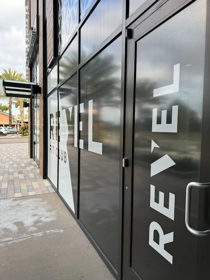 REVEL FIT CLUB 0