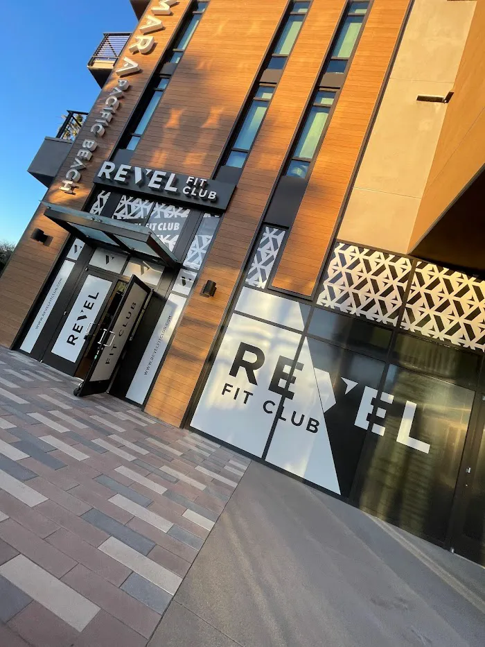 REVEL FIT CLUB 1
