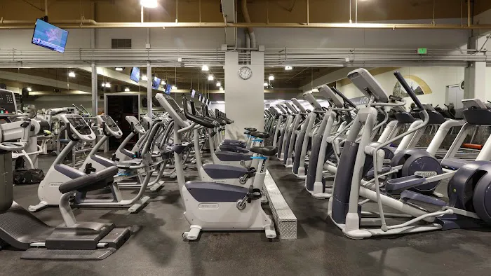 24 Hour Fitness 4