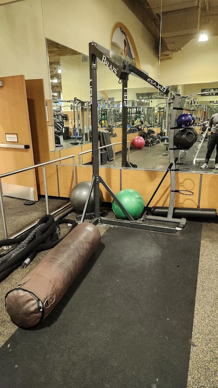 24 Hour Fitness 9